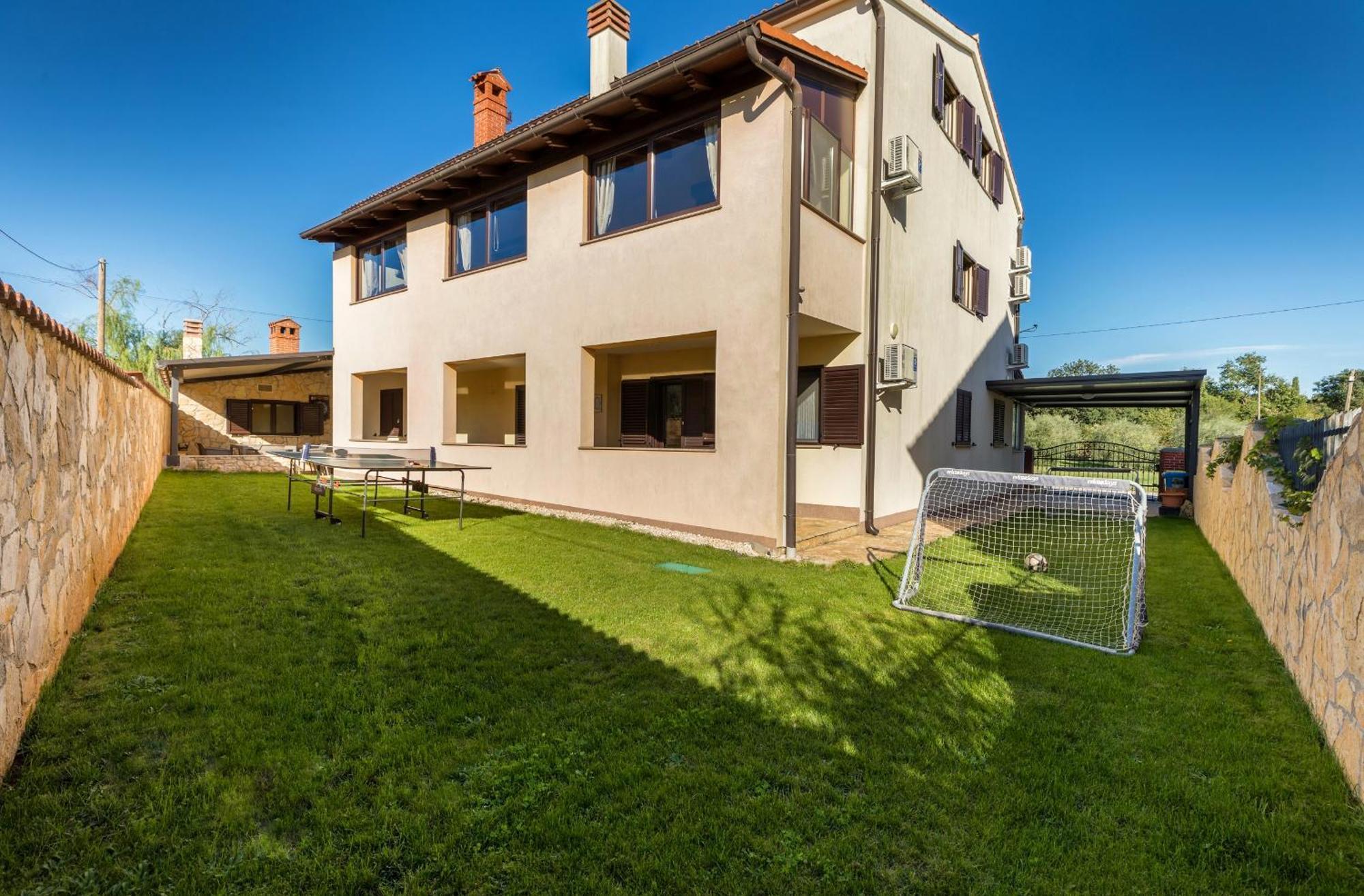 Villa Miromar App Pula Exterior photo